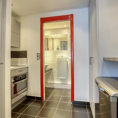 Branded New And Comfy - Heart Of 3 Apartament